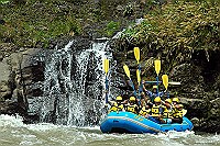 Rafting-waterfall